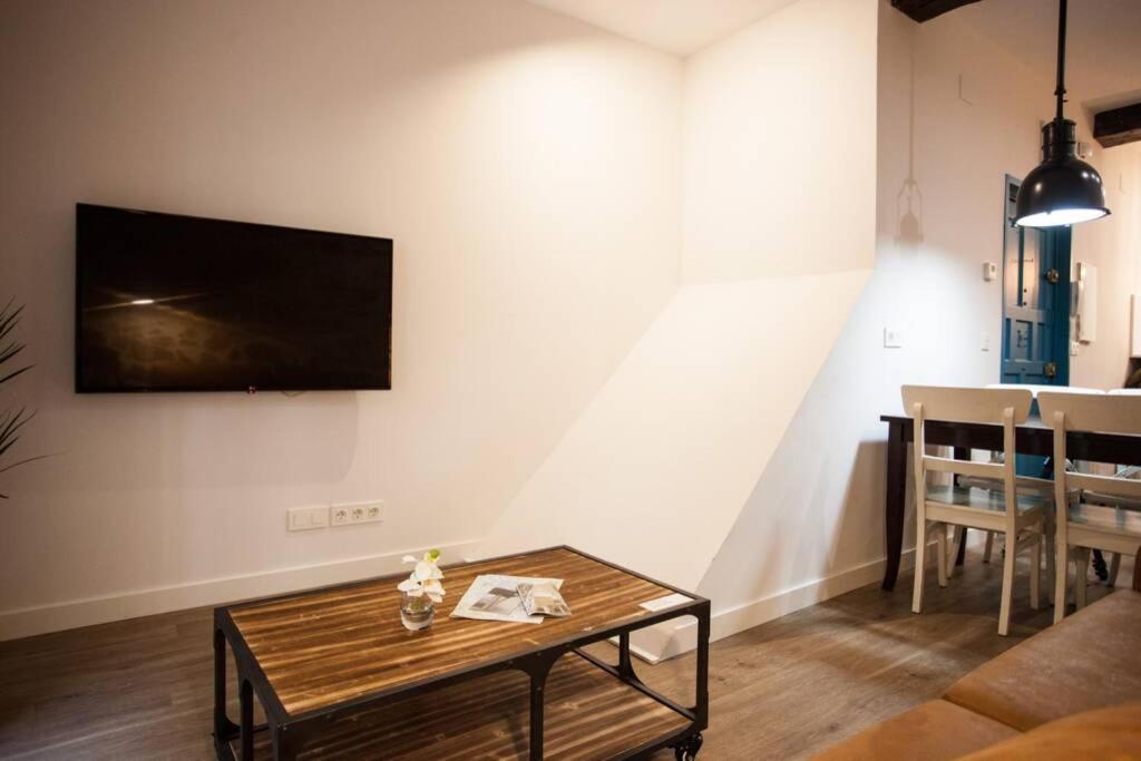 Bonito Apartamento, Nuevo Y En El Casco Viejo!!! Lägenhet Bilbao Exteriör bild